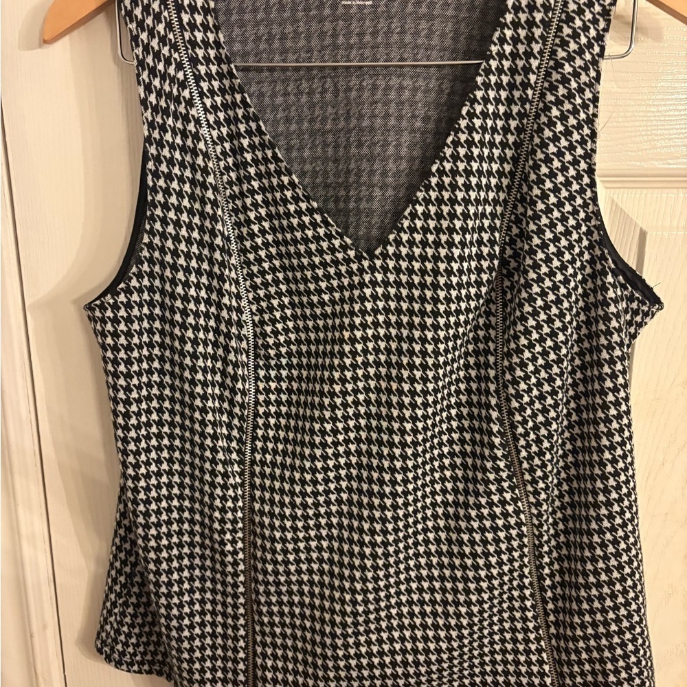 Lane Bryant Black and White Fitted Houndstooth Tank Top size 14/16